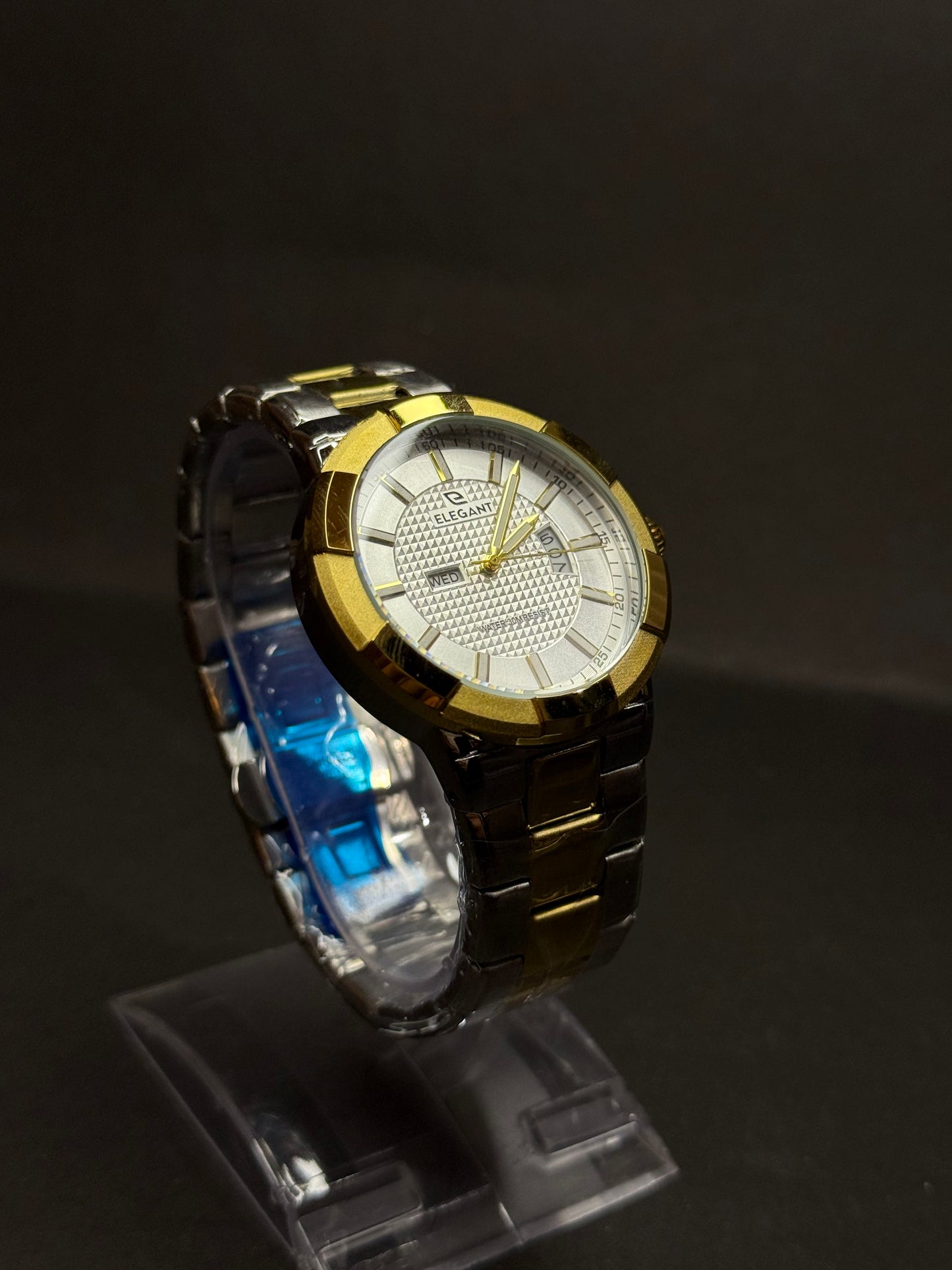 Elegant Original Object-Cut Chain Watch with Date Function