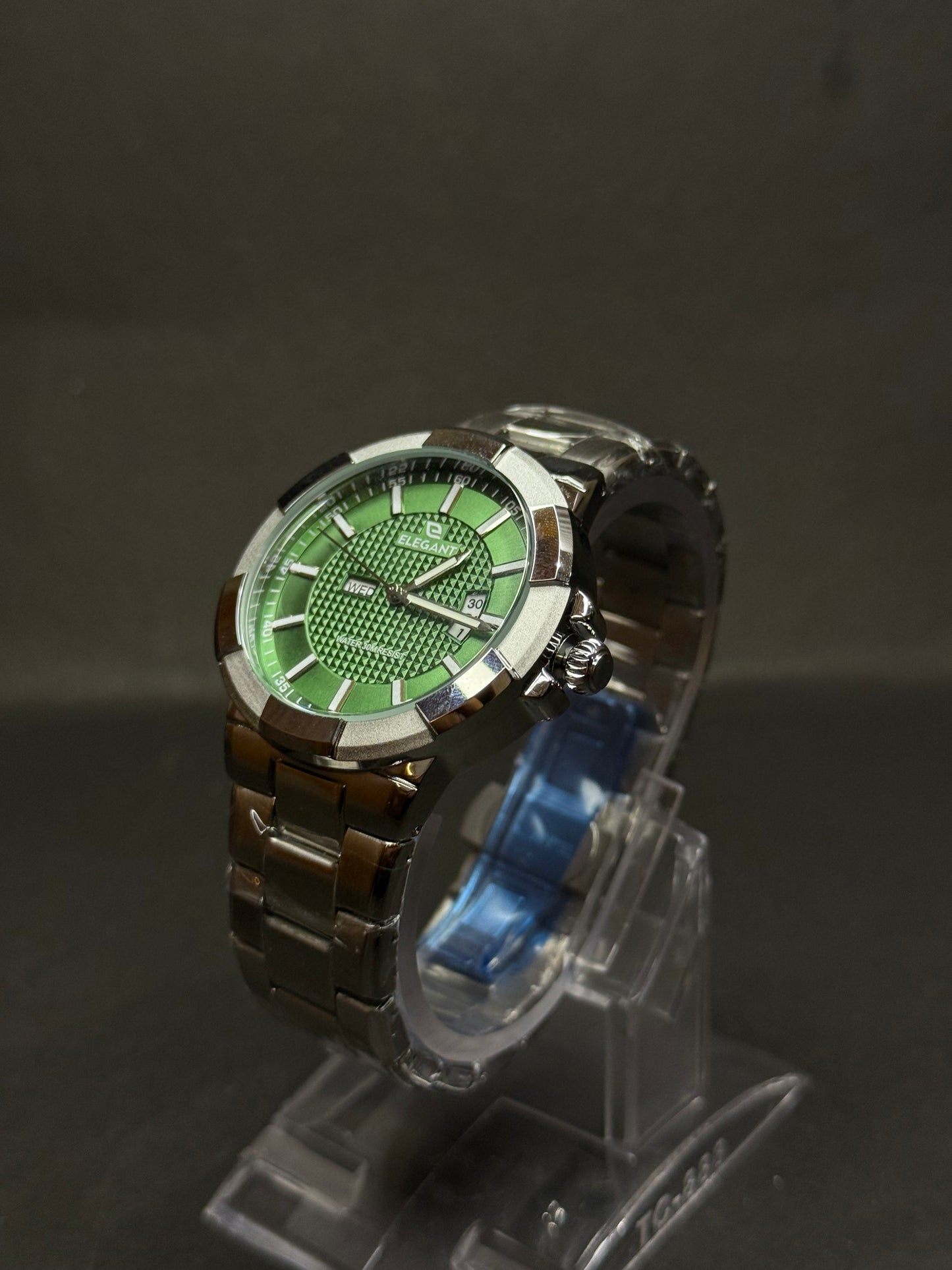 Elegant Original Object-Cut Chain Watch with Date Function